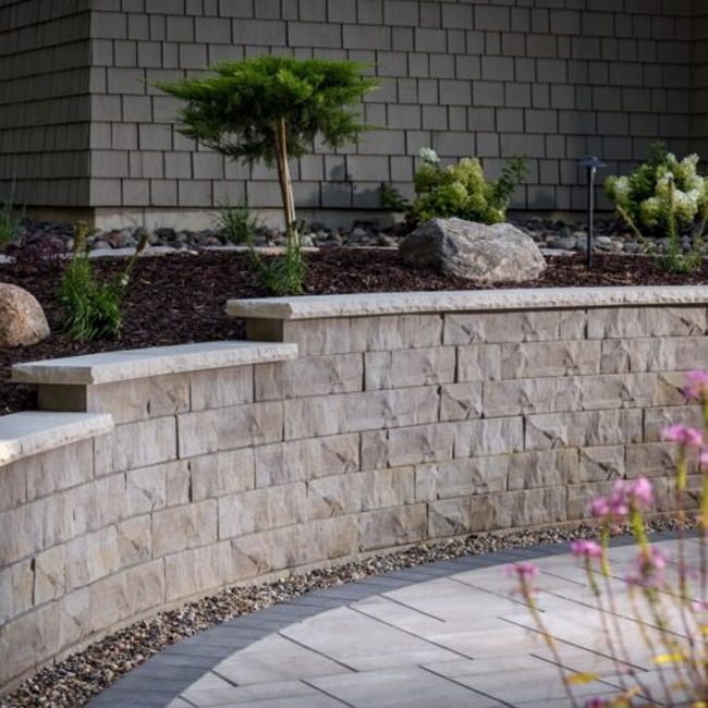 retaining-wall-square3 photo